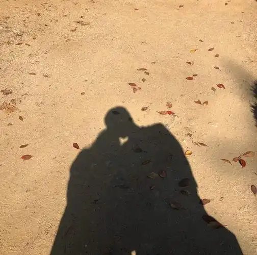 单张照片还能用来做对方的情侣头像                  来自 网络