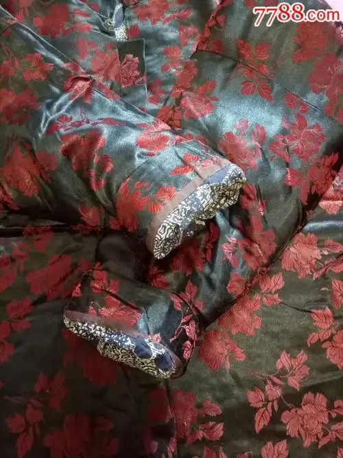 绸缎棉袄