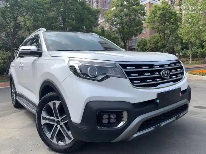 新到18年起亚智跑2.0l自动豪华版精品车况,1