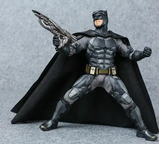 mezco战术轻甲蝙蝠侠