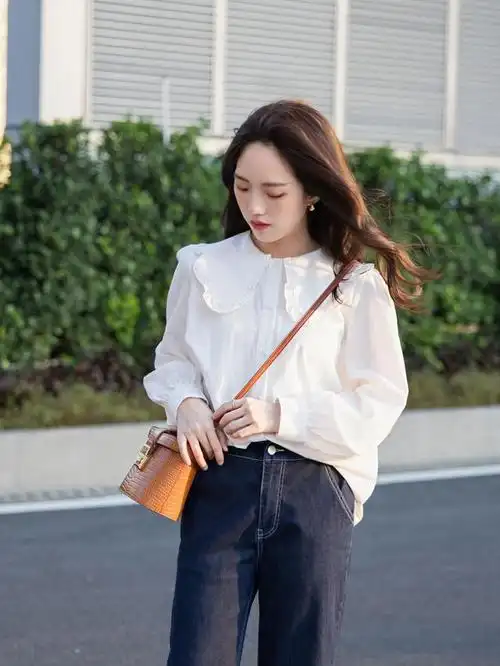 衬衫 牛仔裤=开春最洋气穿搭,干净清爽还显瘦,气质女人都爱穿