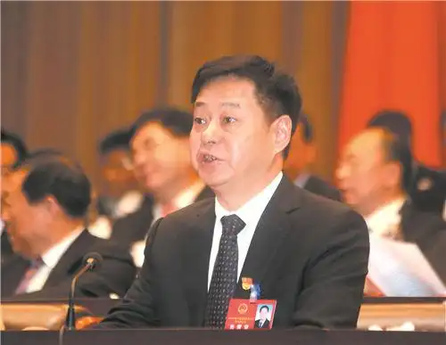 永州市五届人大五次会议隆重开幕严华主持会议朱洪武作政府工作报告