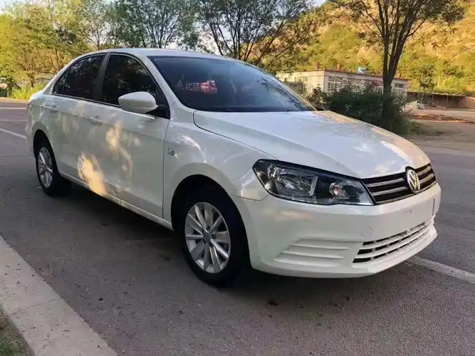 白色捷达看起来就是那么精神