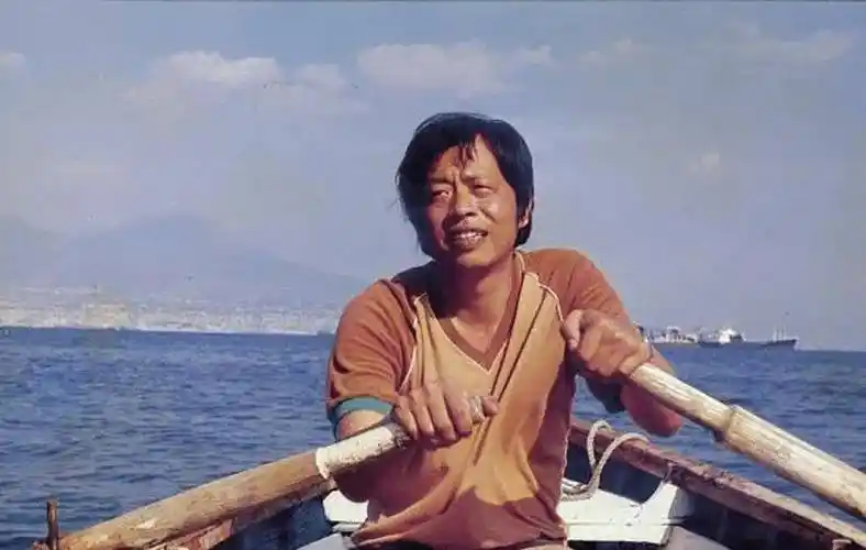 1980年,"中国第一性学专家"李银河,嫁给了还在读大二的王小波_文字