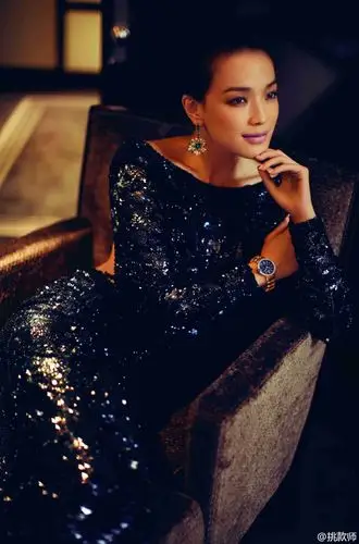 舒淇为bvlgari lvcea 女士腕表"最好的时光"拍摄广告大片.