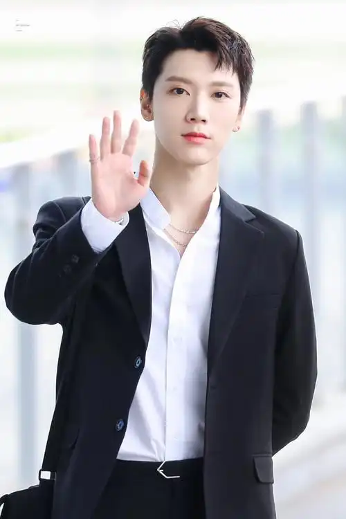 威神v 李永钦 ten