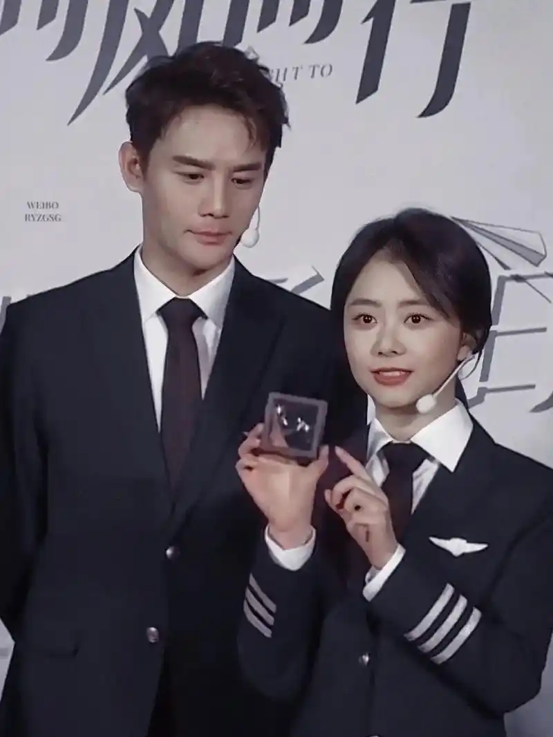 你不会懂程霄的直白 也不懂顾从心不敢承认的爱 #谭松韵 #王 - 抖音