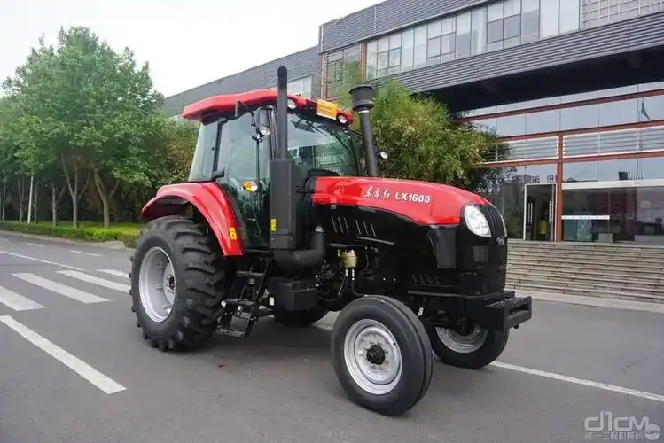 东方红lx1600拖拉机正式下线