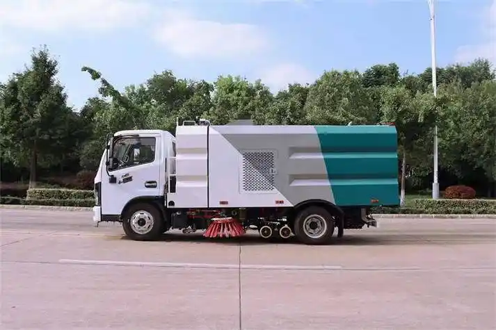 首页>汽摩及配件>专用汽车>道路清扫车>自制环卫清扫车小型清扫车多少