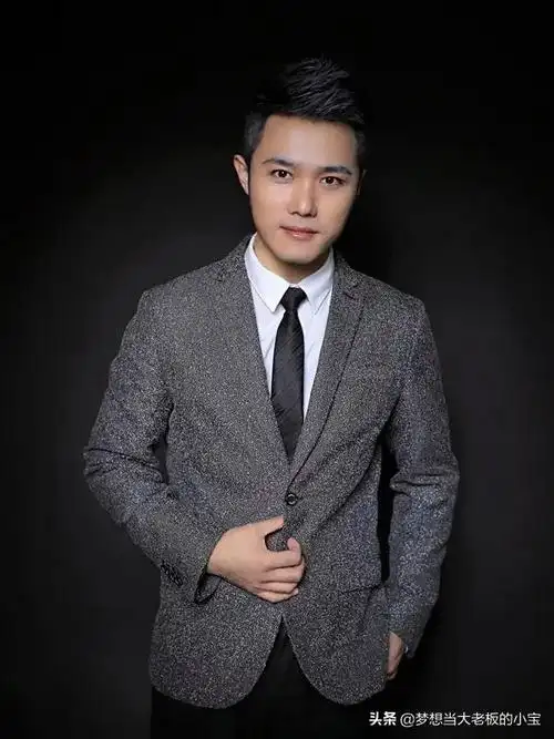 青岛赵厂长:主持人变身"青岛大姨"