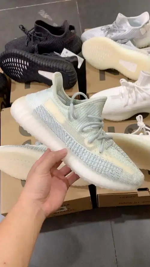 阿迪达斯椰子350冰蓝真爆细节鉴赏