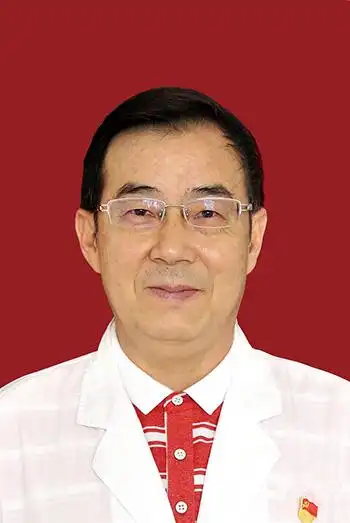 陈进,中医内科副主任医师,毕业于云南中医学院,普洱市中医医院原内科