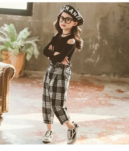 童装2020韩版春秋款中大童黑上衣露肩格子裤童套装洋气衣服潮范