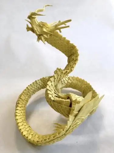 日本折纸大师折出"哥斯拉"!网友:眼睛看懂了,脑子懵了!