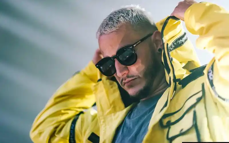 dj snake ft. selena gomez ft. cardi b ft.