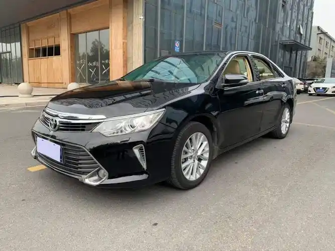 丰田 凯美瑞  2016款 双擎 2.5hg 十周年纪念豪华导航版图片