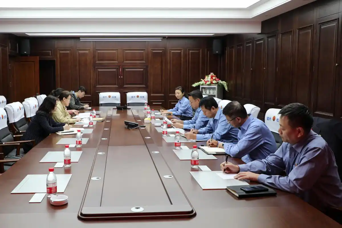 哈尔滨市检察院副检察长余珮深入道外区检察院督导检察业务工作