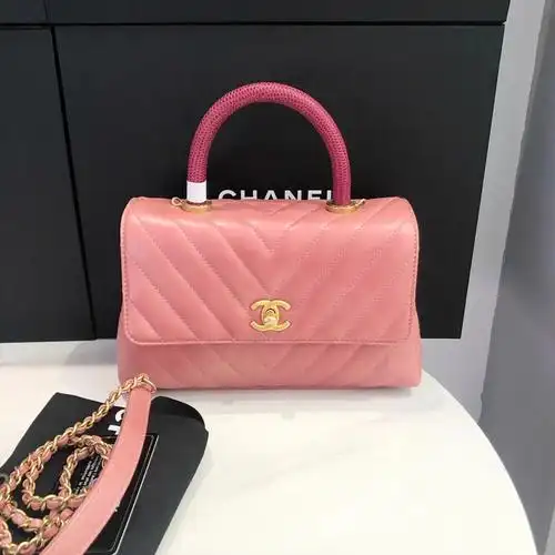 chanel香奈儿粉色斜纹cocohandle小号