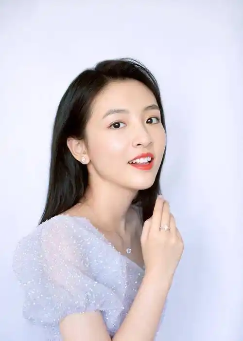 张雨剑承认与吴倩结婚生子#文|王珍一3月13日,王子文在相亲真人秀