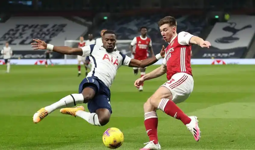 今日足球:纽卡斯尔联vs阿森纳 富勒姆vs曼彻斯特联_比赛_进球_赛事