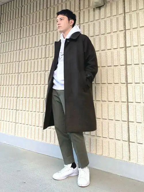 男生小白鞋配什么衣服好看试试这6套潮流穿搭时髦显帅气