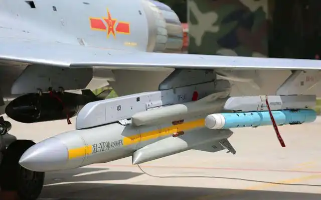 歼16装备电子战吊舱,数百公里外定位隐身战机,北斗系统功不可没