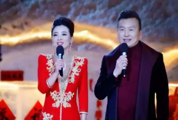 张泽群老婆简历,张泽群老婆简历资料(结果人家父亲节直接晒"亲子照")