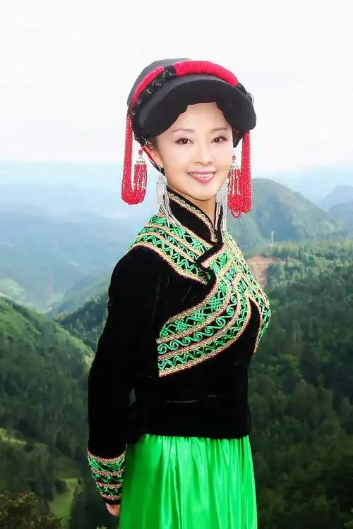 【转载】东方美色丽人榜---曲比阿乌