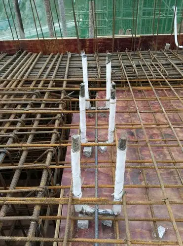 2#楼悬挑架预埋件