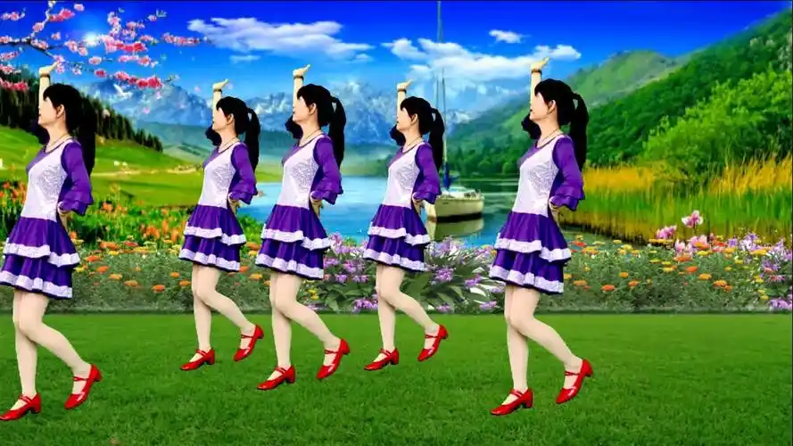 广场舞《凤凰飞》歌曲好听,舞蹈优美好看附分解