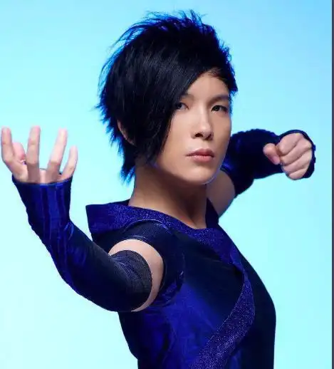 老牌歌手潘美辰为音乐放弃结婚生子,50岁近照有点认不出