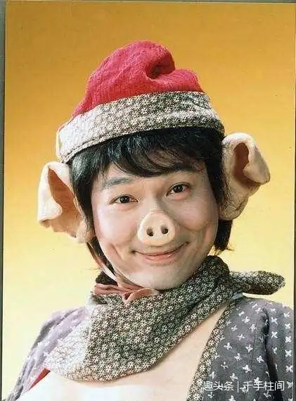 黎耀祥常在港剧里演小人物,这次在港版《西游记》将猪八戒角色发挥得