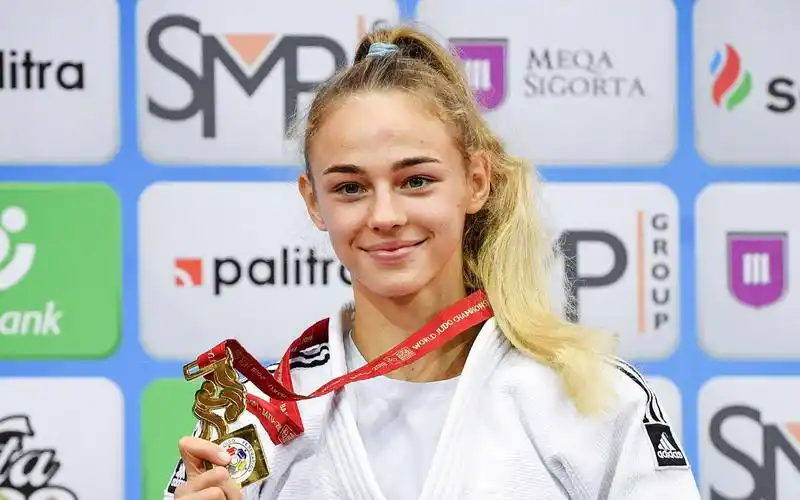 (转载)最美奥运女神-4,乌克兰最美柔道运动员:daria bilodid,天使面孔