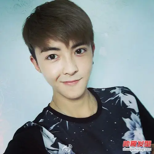 中国好男儿管栎潮发型图片 重庆帅哥管栎图片(7)