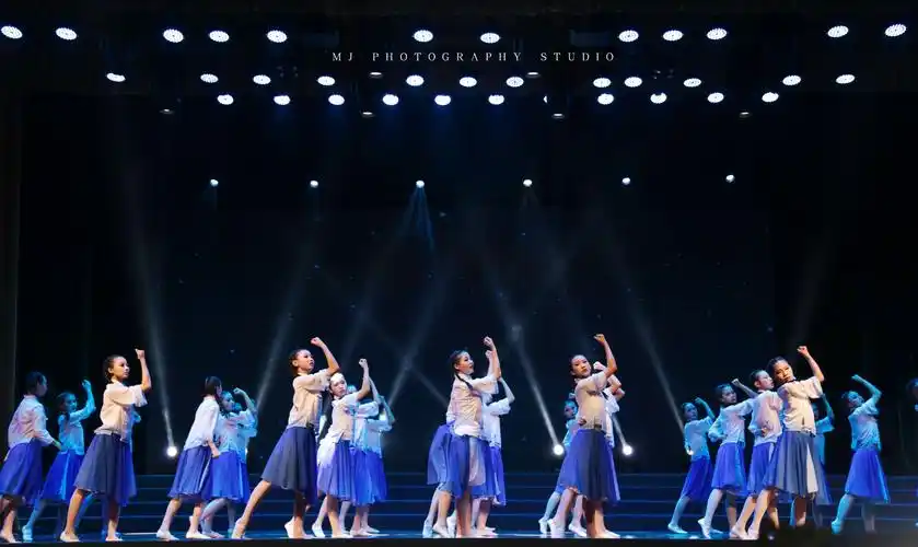 "舞精灵艺术培训基地"2019仙都之春全县群舞大赛得奖舞蹈