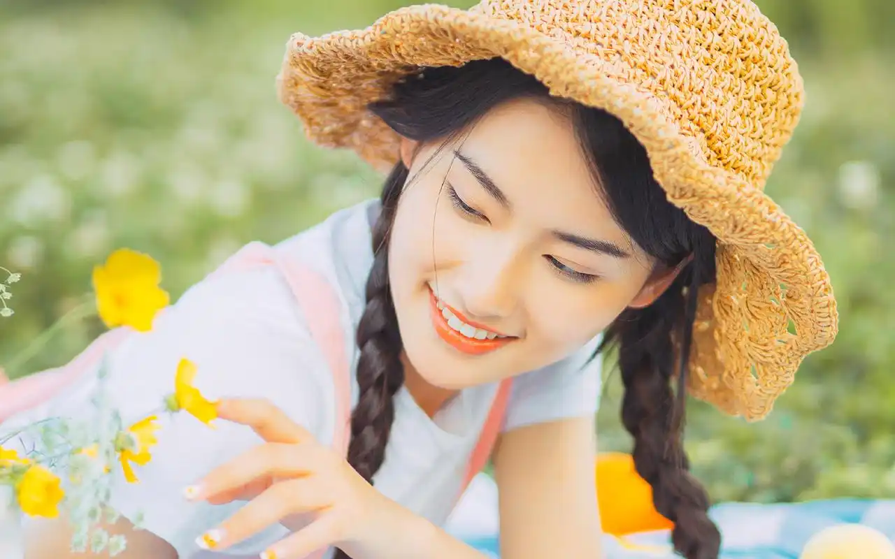 养眼气质美女户外小清新写真图片桌面壁纸