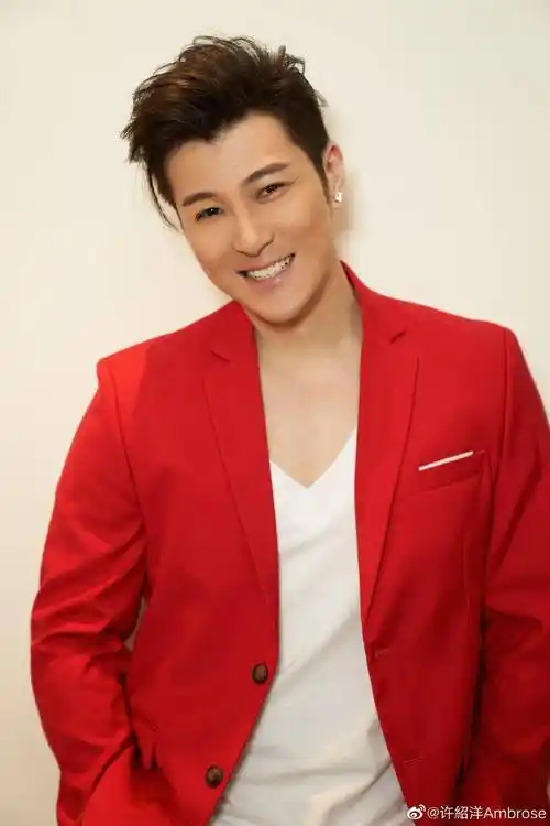 许绍洋赴陆出镜带货「纯金炼标错价」 惨倒贴567万认了:钱包好疼_微博