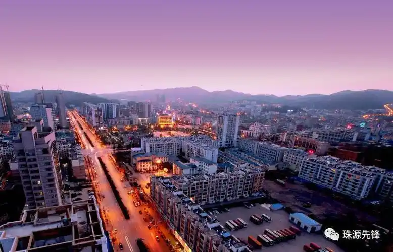 师宗县城现貌师宗县城旧貌现在的文化馆1983年在建的师宗县文化馆现在