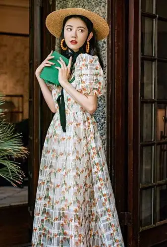 马来西亚有模特拍写真,穿着保守有魅力,模样让人为之动容