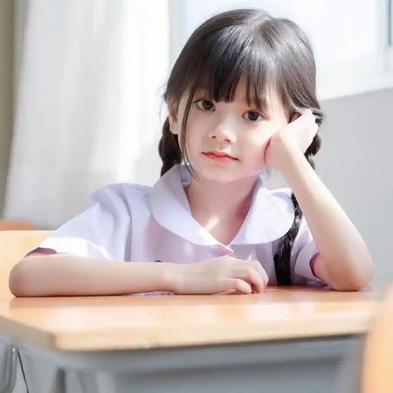 2020最火好看的泰国小女孩微信头像,小孩头像图片-回车桌面