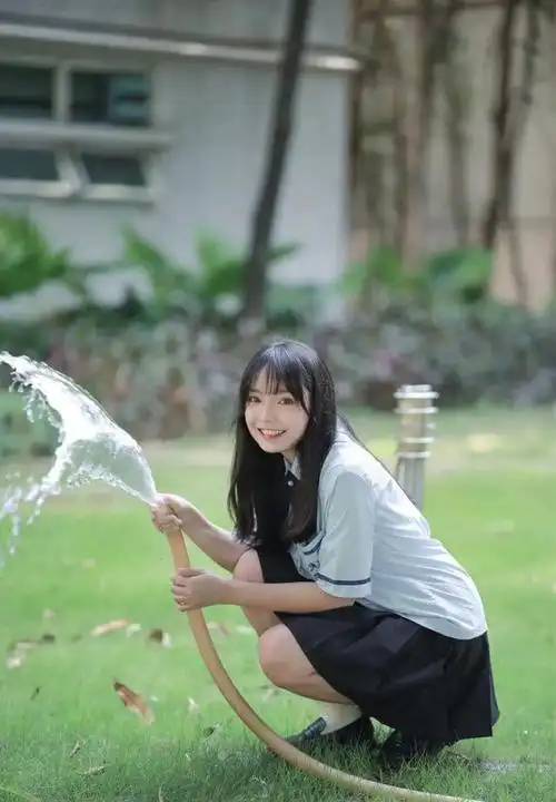 一中校花,撩动青春的心弦