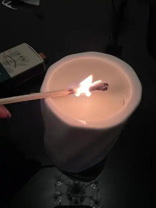 广州疫情01大家心情都很波动点个蜡烛安神