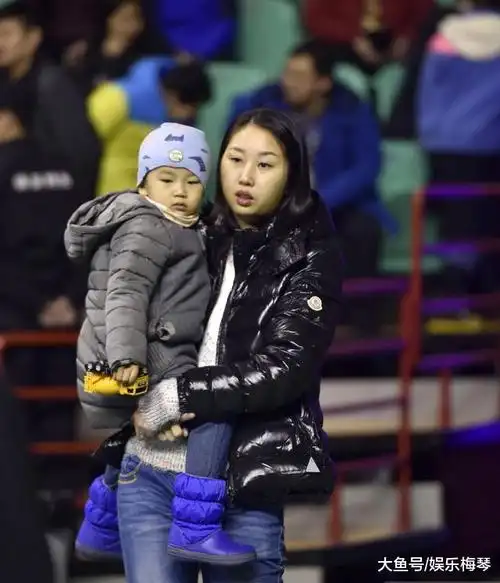 韩德君才知道当时他孩子生病的时候是郭士强的妻子陪着他的妻子朱悦萤