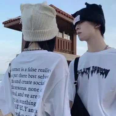 高清真人情头一左一右两张图片 浪漫温馨情侣最新头像图片大全