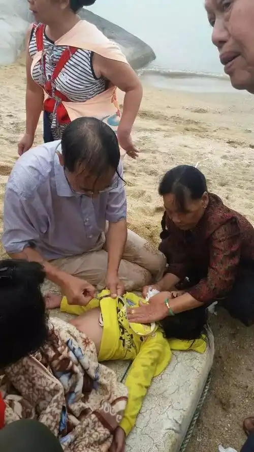 今天,整个昭通都在看这个救了一个落水儿童的昭通医生