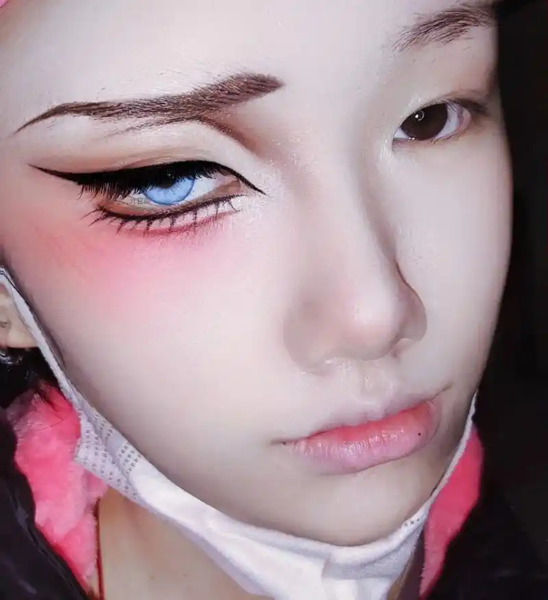 黄彼璟cos眼妆仿妆.#无耻之徒漫画 #黄彼璟 #仿妆 #c - 抖音