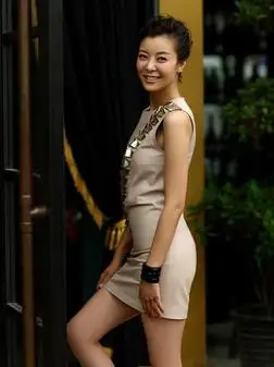 相聚凤凰台主持人柯蓝个人资料照片 柯蓝主持的节目