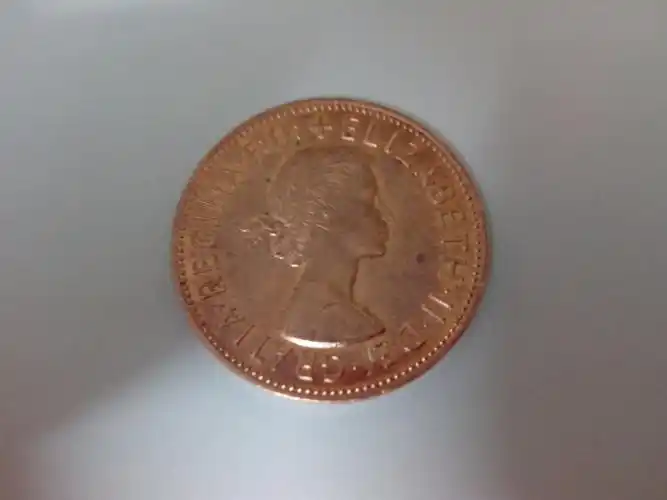 英国1964年 一便士 (图中:伊丽莎白二世)请专家和爱好者鉴赏,并提供此