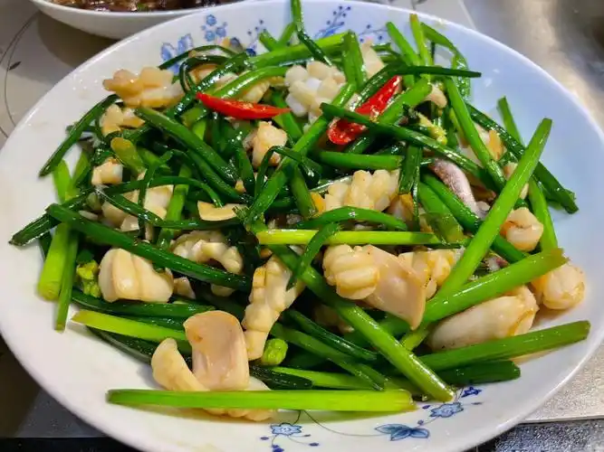 韭菜炒鱿鱼0977红烧茄子