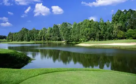 狮子湖高尔夫球场